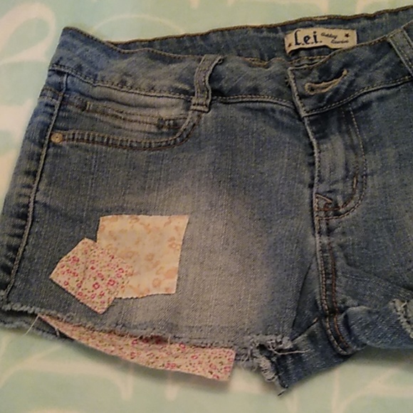 Short's - Picture 3 of 4